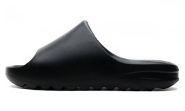 Yeezy Slide