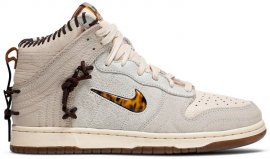 Bodega x Dunk High Friends&Family CZ8125-100