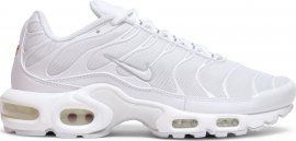 Air Max Plus Triple White DM2362-100