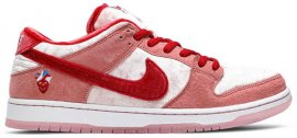 StrangeLove x Dunk Low SB Valentines Day CT2552-800