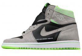 Air Jordan 1 Retro OG Neutral Green 555088-070
