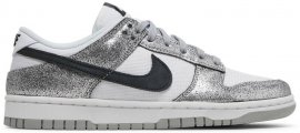 Wmns Dunk Low Golden Gals DO5882-001