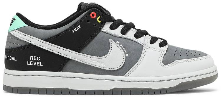 Dunk Low SB Camcorder CV1659-001 Dunk Low SB Camcorder CV1659-001